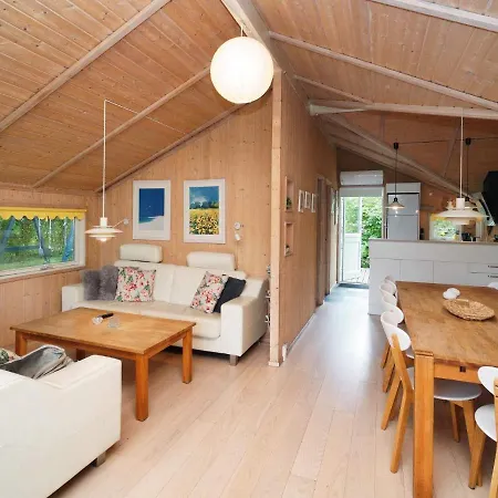 Four-bedroom Holiday In Slagelse 2 펜션 *